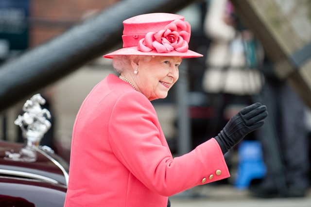 9 Jenis Makanan Yang Ratu Elizabeth II Tidak Akan Sekali Makan